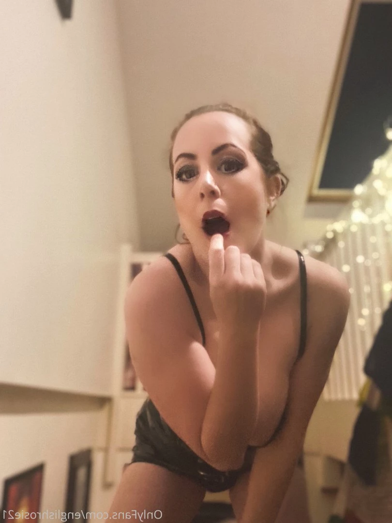 Sexy momma M1LF Rosie Big tits girl [ englishrosie21 ] Onlyfans leaked photo 3684727 on Hotleaks.tv