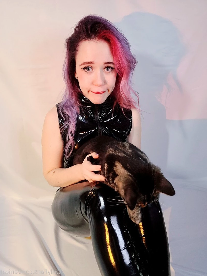 Enicat🦄 [ enicat ] Onlyfans leaked photo 3432445 on Hotleaks.tv