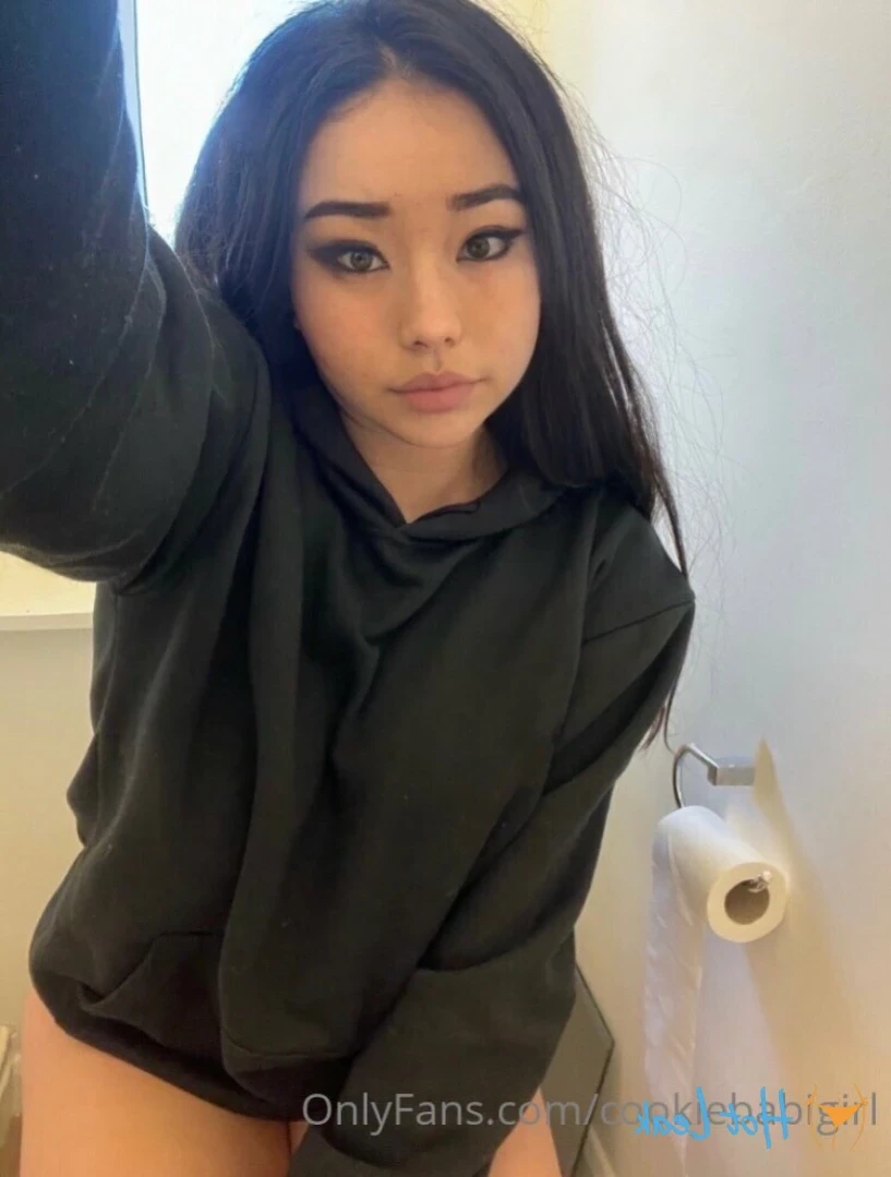 Submissive petite asian girl ❤️‍🩹 [ cookiebabigirl ] Onlyfans leaked photo 11651454 on Hotleaks.tv