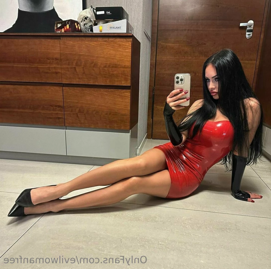 Evil Woman [ evilwomanfree ] Onlyfans leaked photo 9456637 on Hotleaks.tv