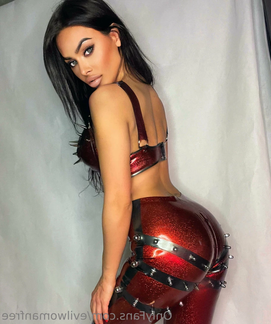 Evil Woman [ evilwomanfree ] Onlyfans leaked photo 9456678 on Hotleaks.tv