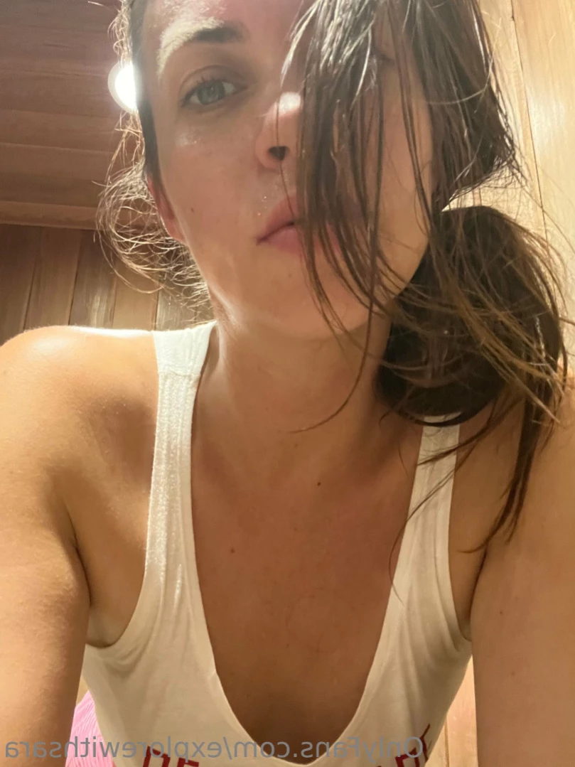Sara ✨🌺 [ explorewithsara ] Onlyfans leaked photo 11781326 on Hotleaks.tv