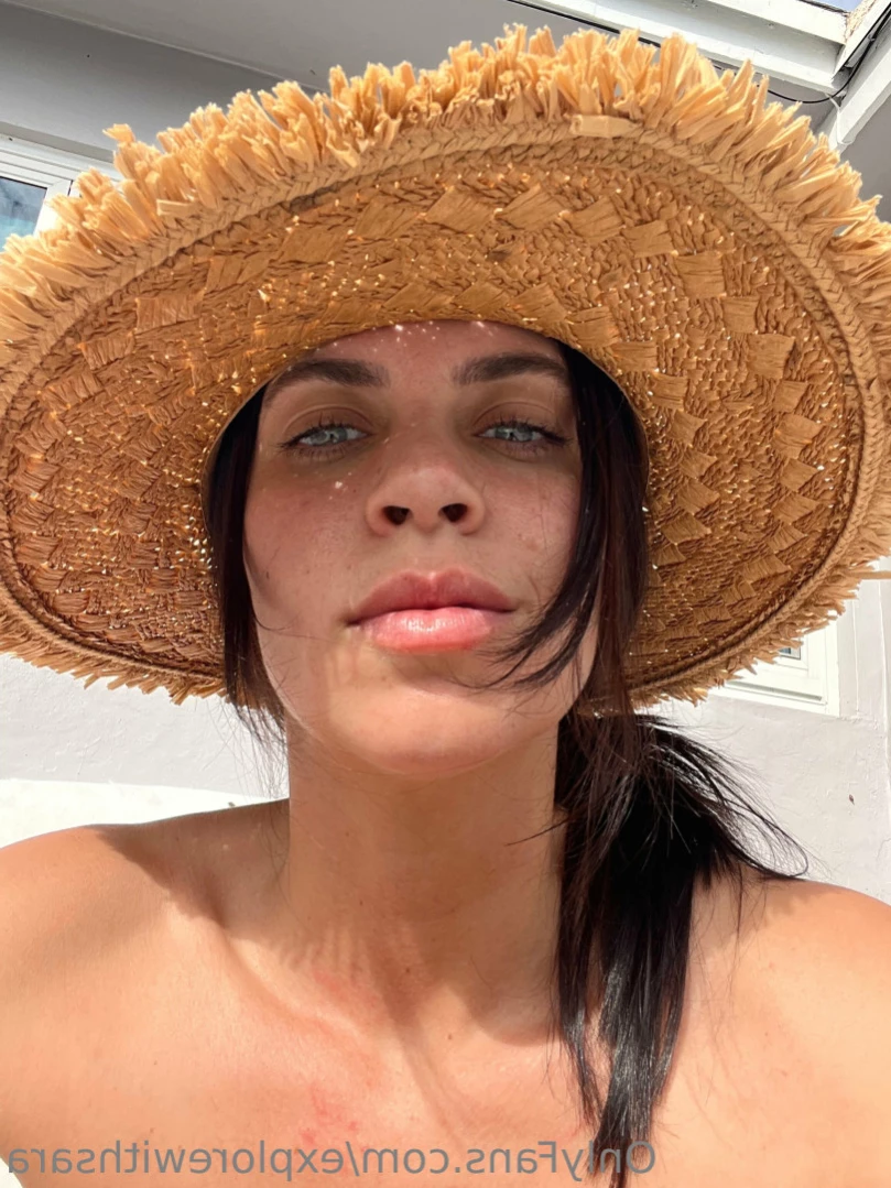 Sara ✨🌺 [ explorewithsara ] Onlyfans leaked photo 12230746 on Hotleaks.tv