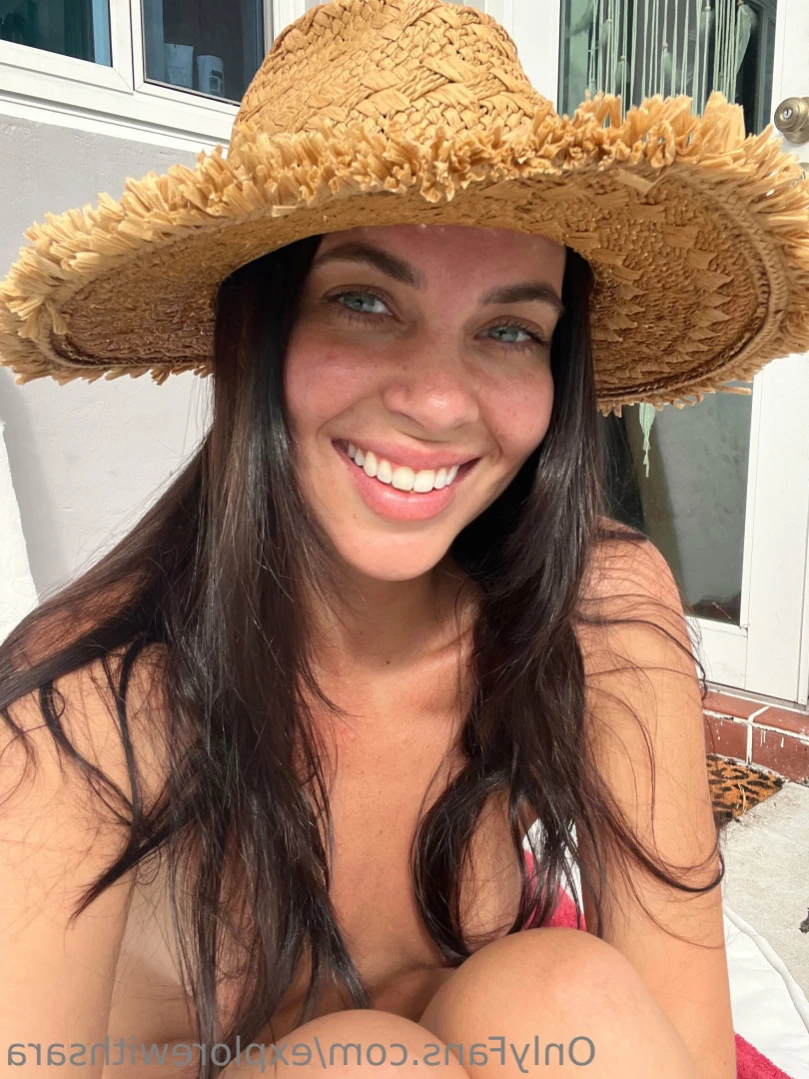 Sara ✨🌺 [ explorewithsara ] Onlyfans leaked photo 12876381 on Hotleaks.tv