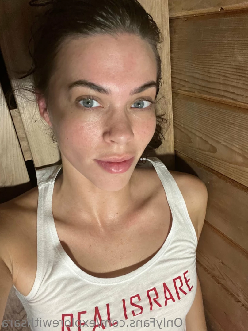 Sara ✨🌺 [ explorewithsara ] Onlyfans leaked photo 13851365 on Hotleaks.tv