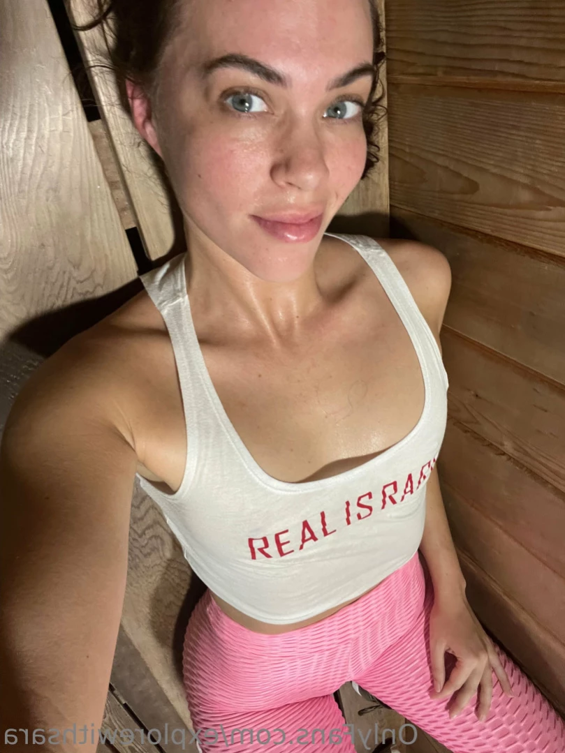 Sara ✨🌺 [ explorewithsara ] Onlyfans leaked photo 13851393 on Hotleaks.tv