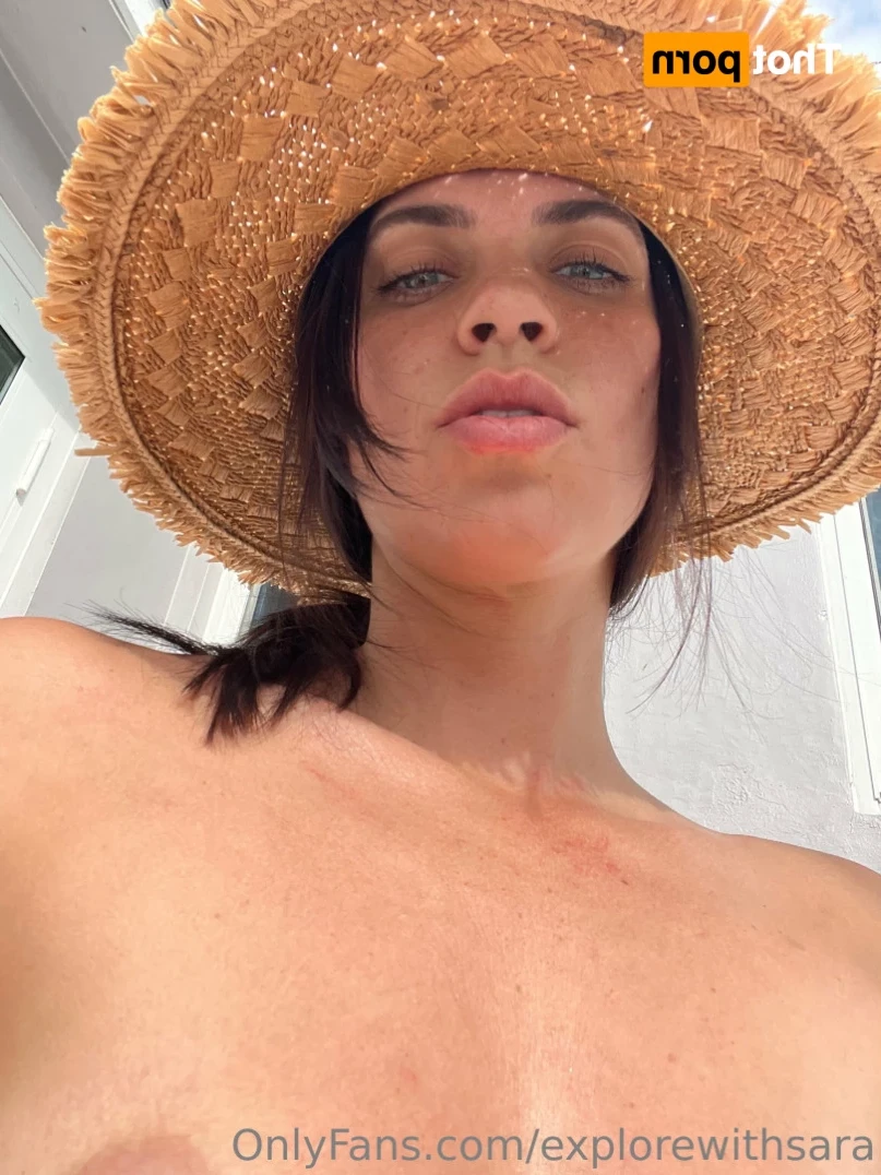 Sara ✨🌺 [ explorewithsara ] Onlyfans leaked photo 14407138 on Hotleaks.tv
