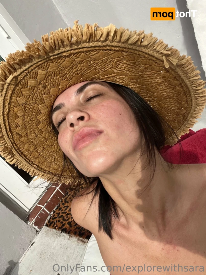 Sara ✨🌺 [ explorewithsara ] Onlyfans leaked photo 14407174 on Hotleaks.tv