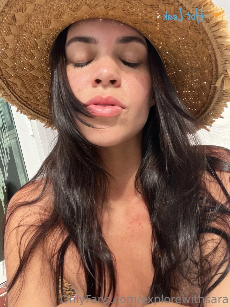 Sara ✨🌺 [ explorewithsara ] Onlyfans leaked photo 14407384 on Hotleaks.tv