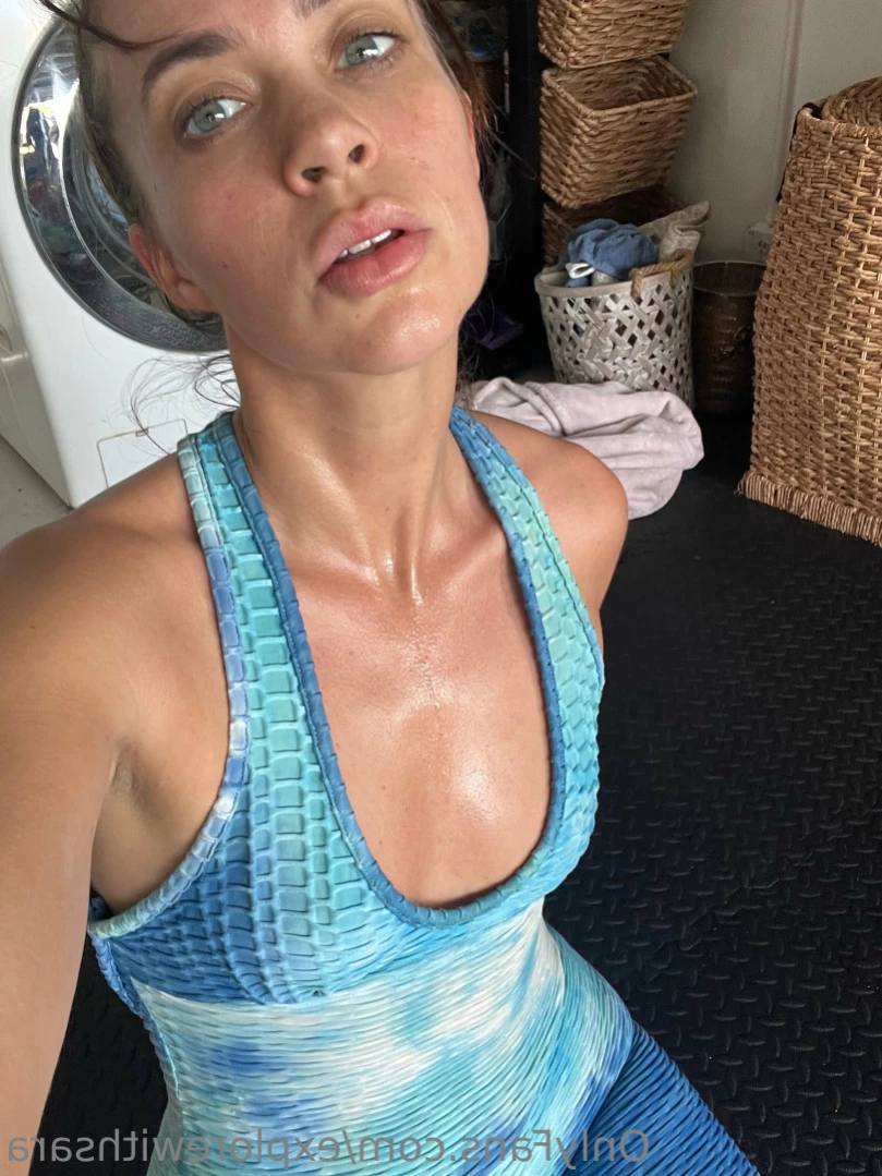 Sara ✨🌺 [ explorewithsara ] Onlyfans leaked photo 15626260 on Hotleaks.tv