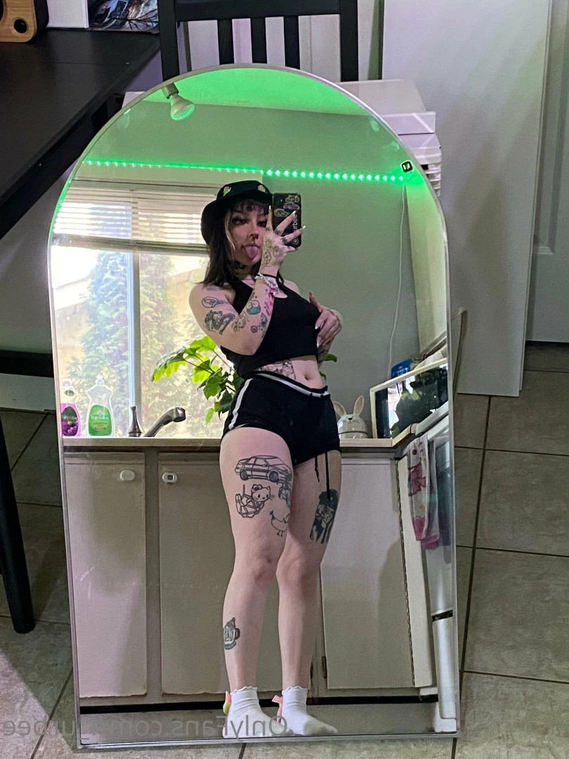 furbs [ f_urbee ] Onlyfans leaked photo 6831877 on Hotleaks.tv