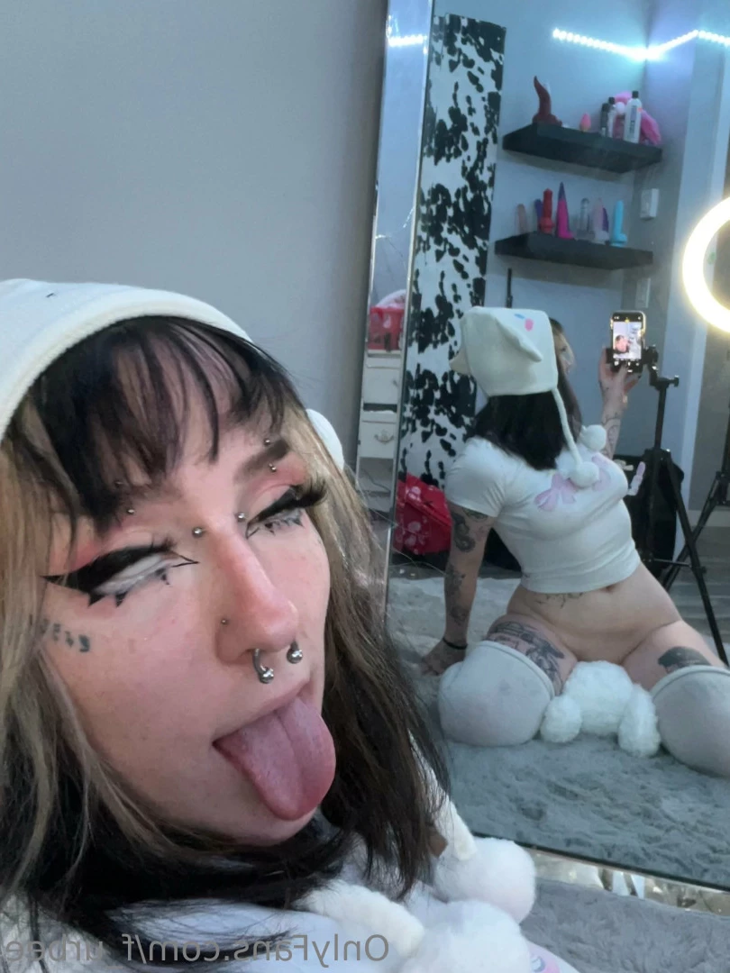 furbs [ f_urbee ] Onlyfans leaked photo 6835384 on Hotleaks.tv