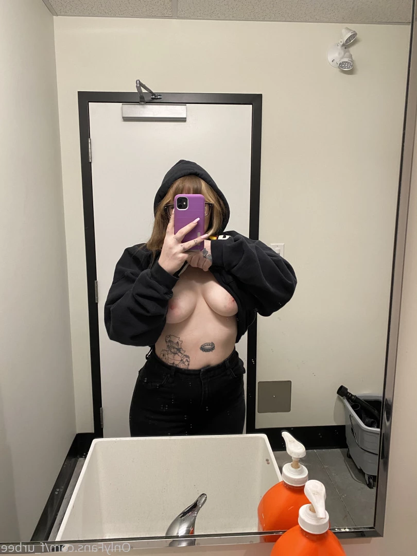 furbs [ f_urbee ] Onlyfans leaked photo 6844337 on Hotleaks.tv
