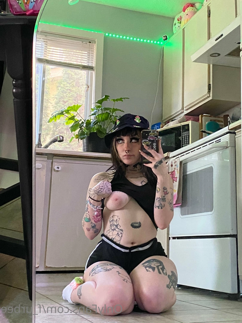 furbs [ f_urbee ] Onlyfans leaked photo 6882888 on Hotleaks.tv