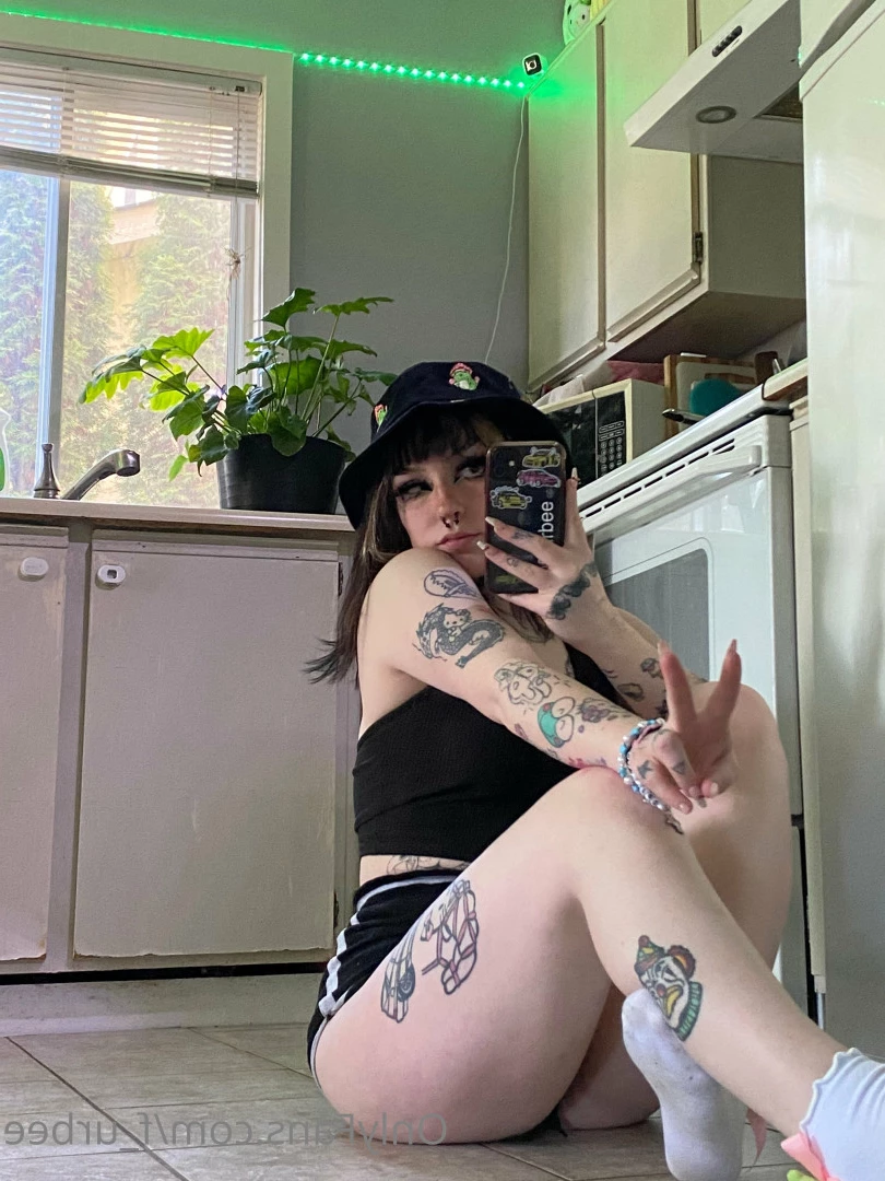 furbs [ f_urbee ] Onlyfans leaked photo 6884124 on Hotleaks.tv