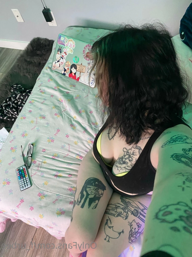 furbs [ f_urbee ] Onlyfans leaked photo 6885762 on Hotleaks.tv