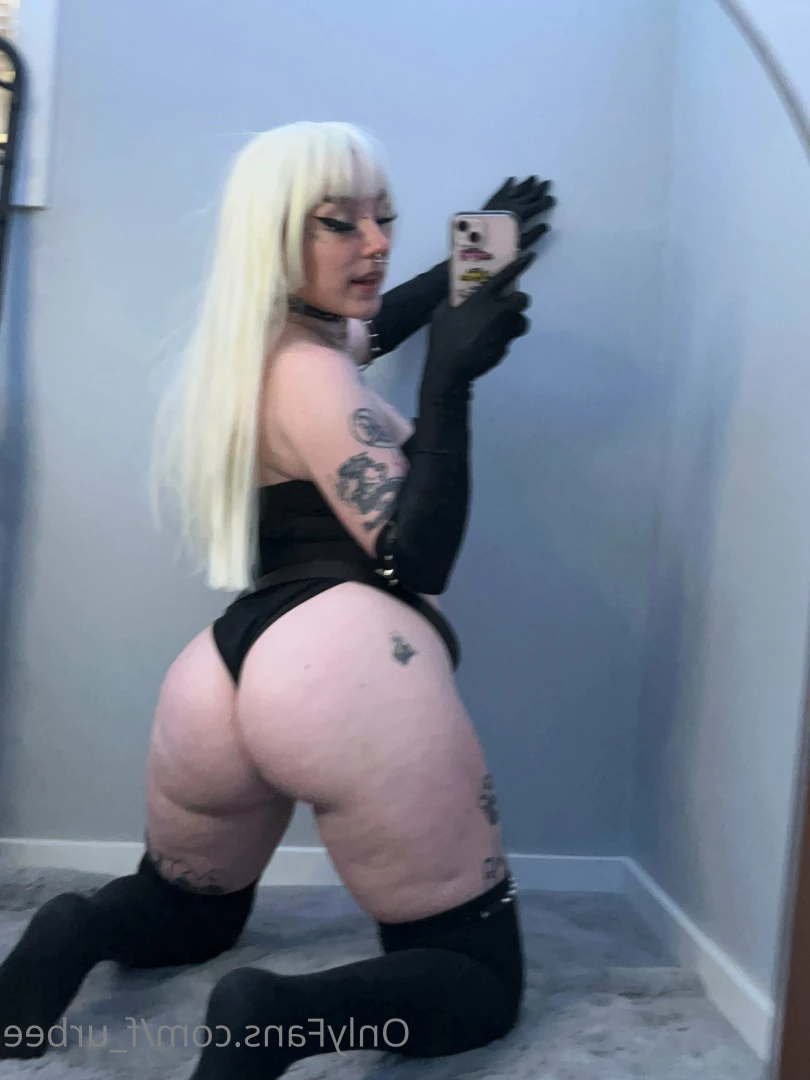 furbs [ f_urbee ] Onlyfans leaked photo 6896566 on Hotleaks.tv
