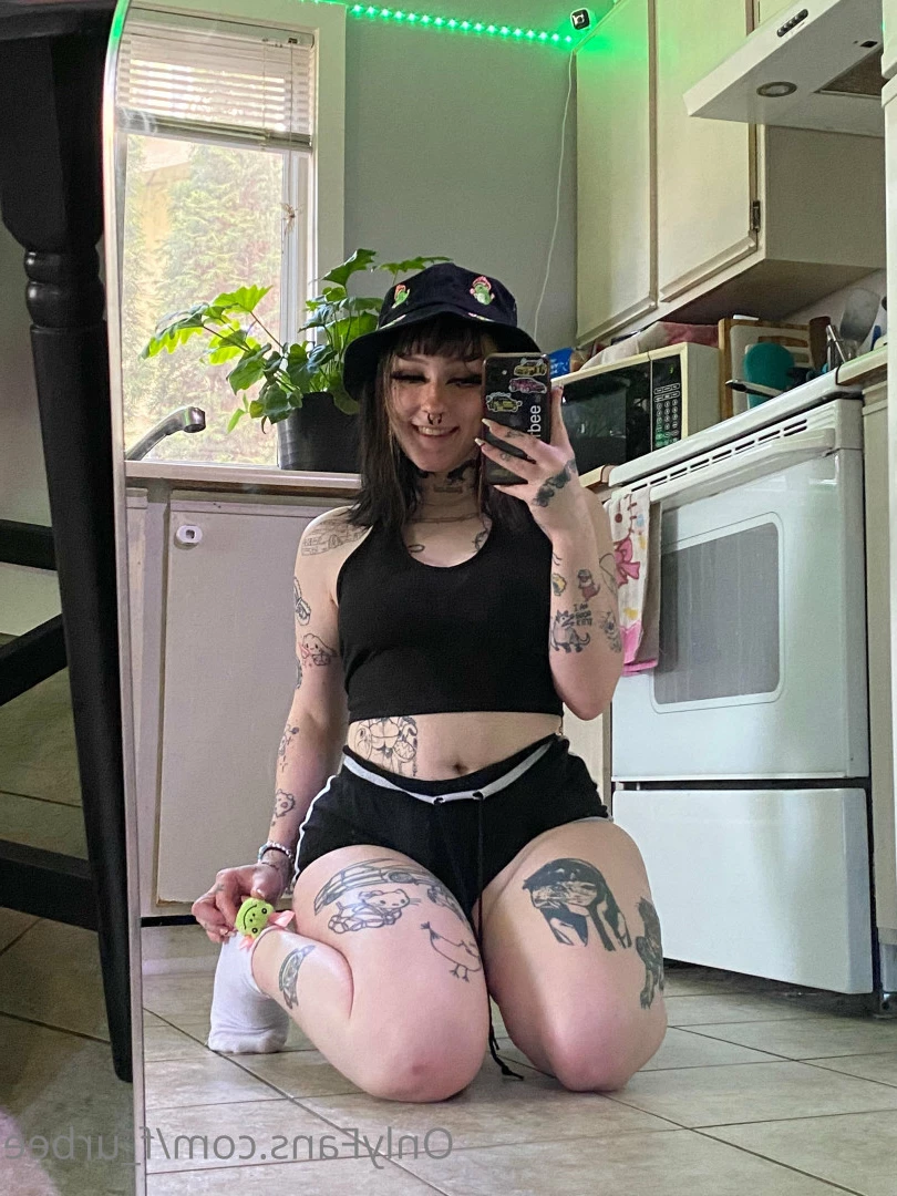 furbs [ f_urbee ] Onlyfans leaked photo 6908615 on Hotleaks.tv