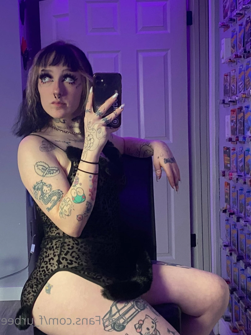 furbs [ f_urbee ] Onlyfans leaked photo 6915401 on Hotleaks.tv