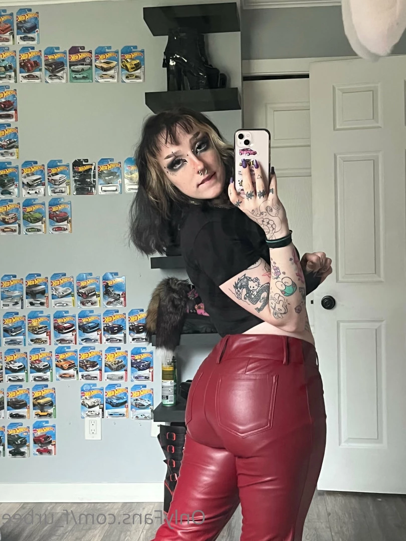 furbs [ f_urbee ] Onlyfans leaked photo 6932246 on Hotleaks.tv