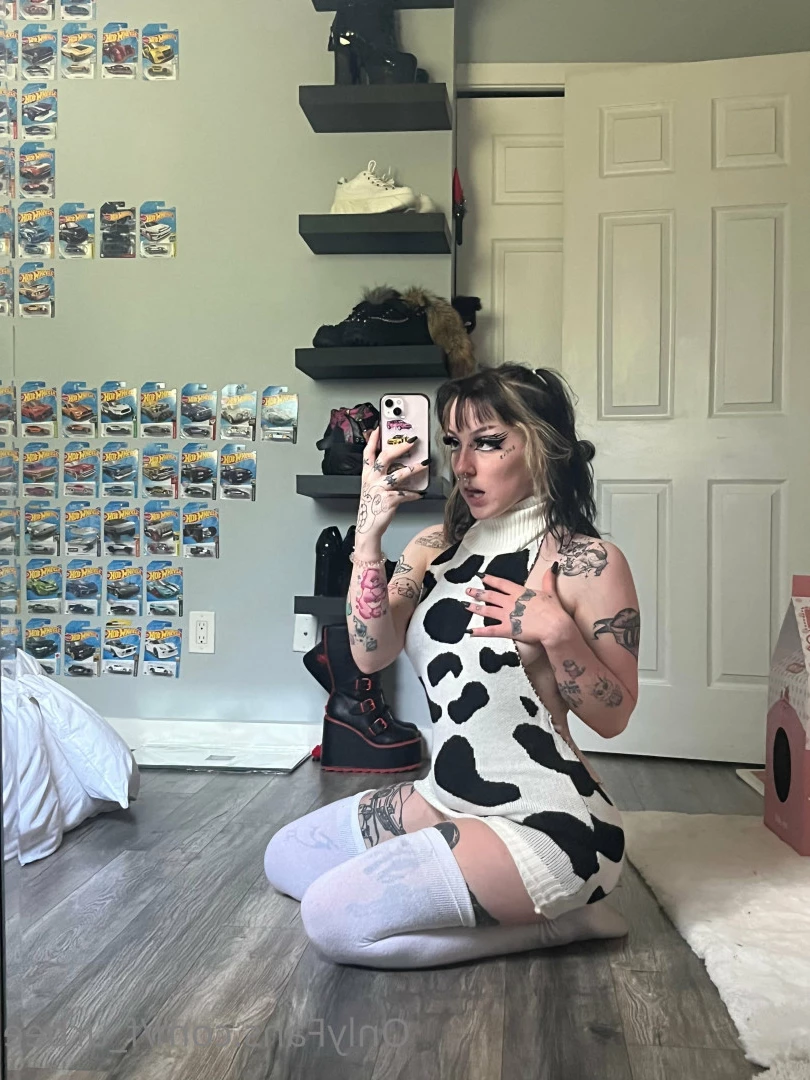 furbs [ f_urbee ] Onlyfans leaked photo 6932421 on Hotleaks.tv