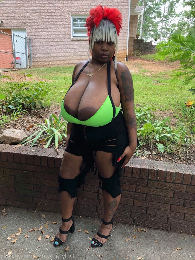 The real K Marie [ famousstarkmarie ] Onlyfans leaked photo 3340977 on Hotleaks.tv