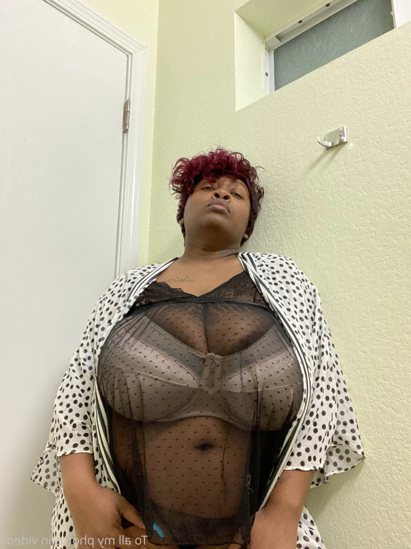 The real K Marie [ famousstarkmarie ] Onlyfans leaked photo 5952603 on Hotleaks.tv