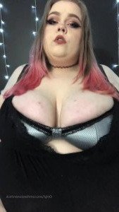 FatStonerChick(VIP🔥) [ fatstonerchick ] Onlyfans leaked video 3345118 on Hotleaks.tv