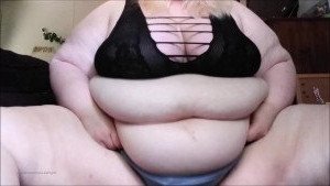 FatStonerChick(VIP🔥) [ fatstonerchick ] Onlyfans leaked video 3345258 on Hotleaks.tv