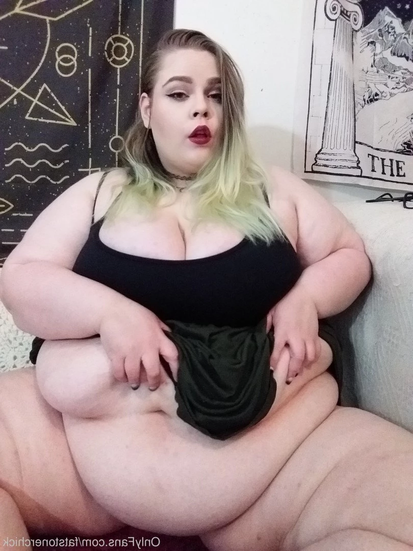 FatStonerChick(VIP🔥) [ fatstonerchick ] Onlyfans leaked photo 3532591 on Hotleaks.tv
