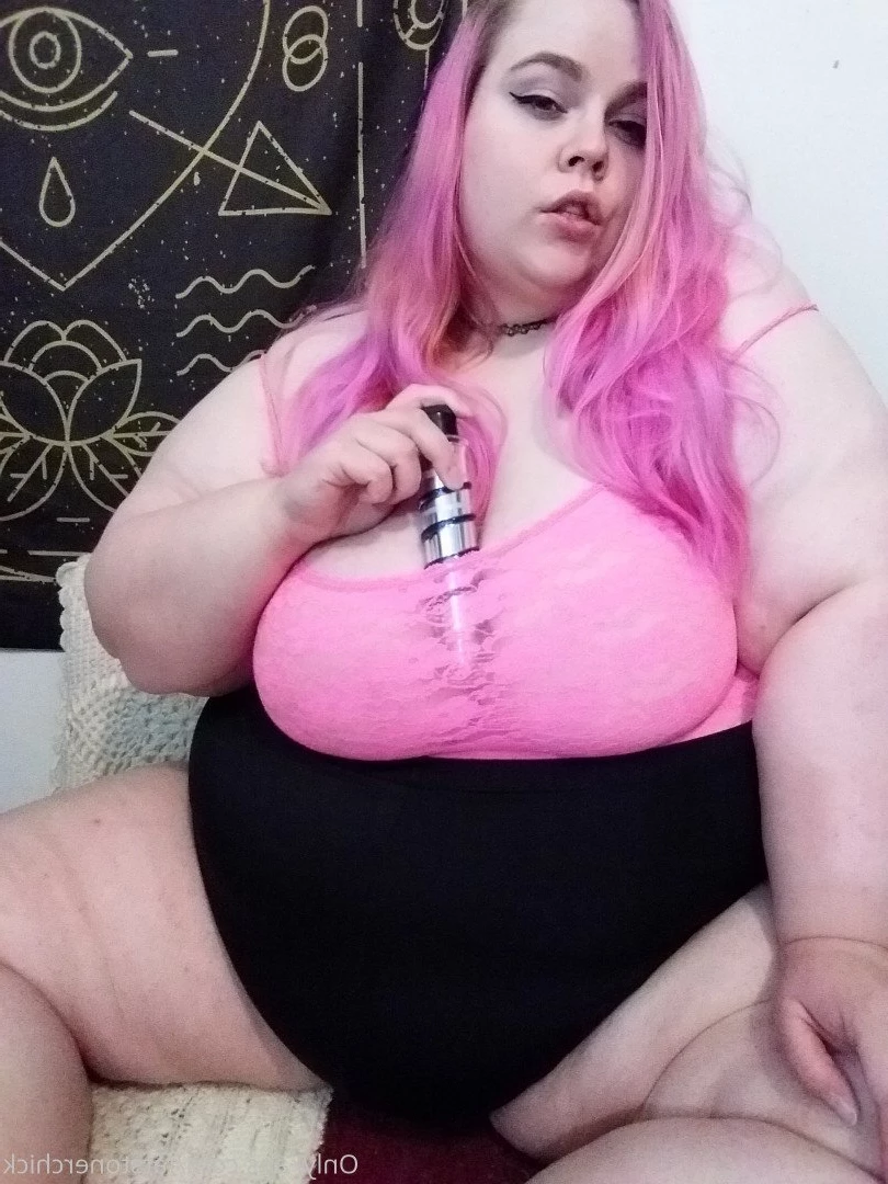 FatStonerChick(VIP🔥) [ fatstonerchick ] Onlyfans leaked photo 3532603 on Hotleaks.tv