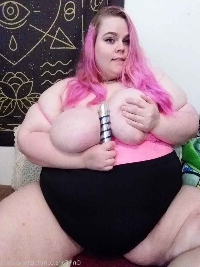 FatStonerChick(VIP🔥) [ fatstonerchick ] Onlyfans leaked photo 3532964 on Hotleaks.tv