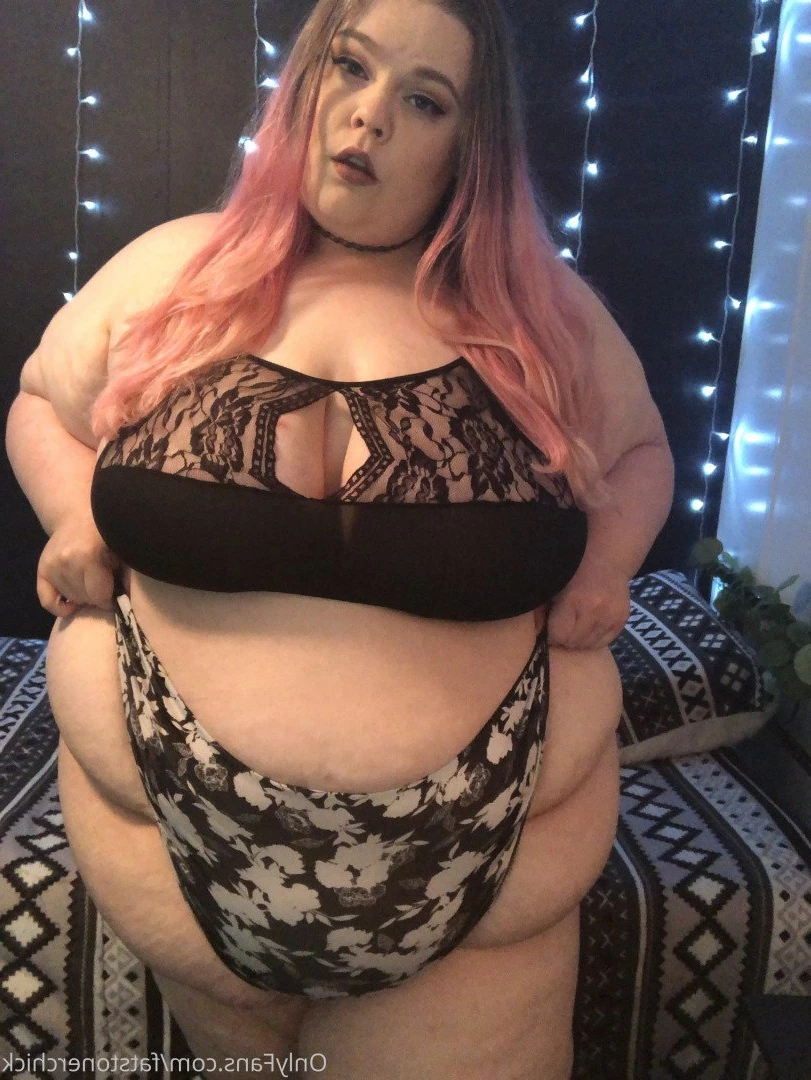FatStonerChick(VIP🔥) [ fatstonerchick ] Onlyfans leaked photo 3533542 on Hotleaks.tv