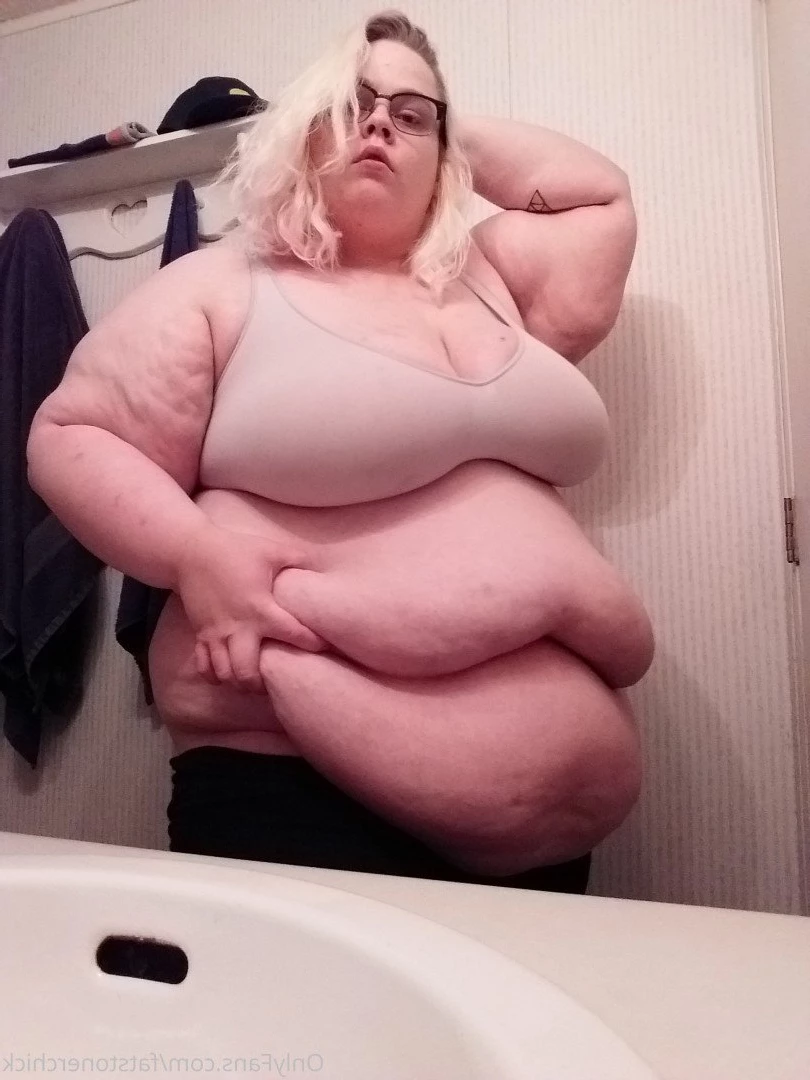 FatStonerChick(VIP🔥) [ fatstonerchick ] Onlyfans leaked photo 3533812 on Hotleaks.tv