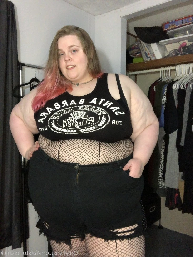FatStonerChick(VIP🔥) [ fatstonerchick ] Onlyfans leaked photo 3534303 on Hotleaks.tv