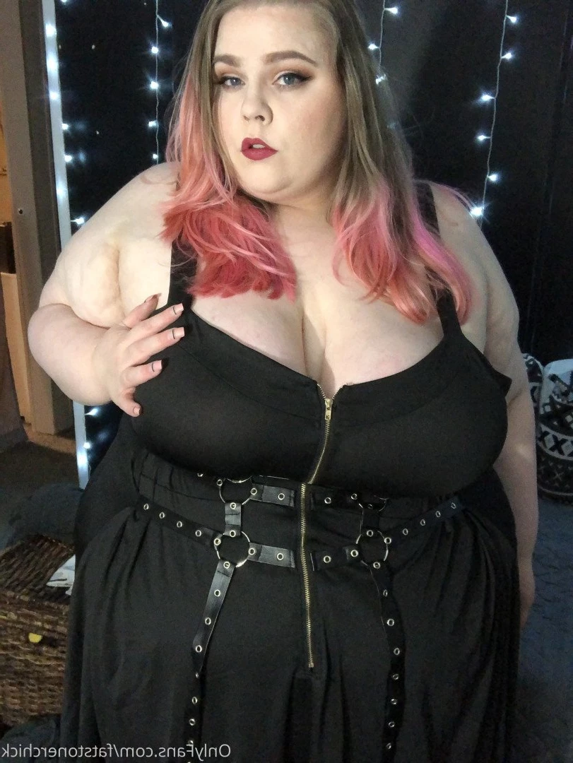 FatStonerChick(VIP🔥) [ fatstonerchick ] Onlyfans leaked photo 3534359 on Hotleaks.tv