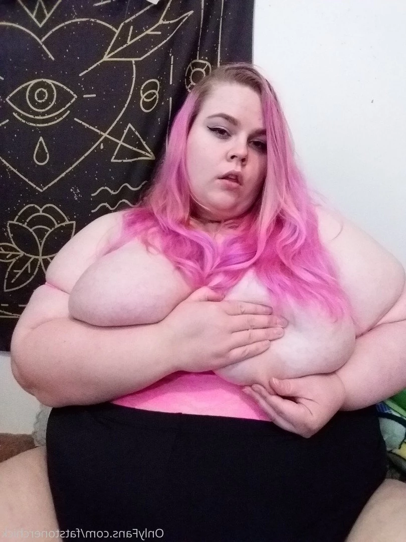 FatStonerChick(VIP🔥) [ fatstonerchick ] Onlyfans leaked photo 3534694 on Hotleaks.tv