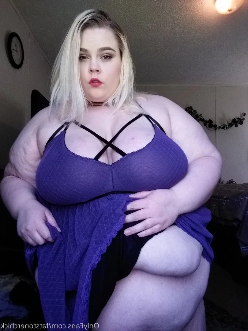 FatStonerChick(VIP🔥) [ fatstonerchick ] Onlyfans leaked photo 3535380 on Hotleaks.tv