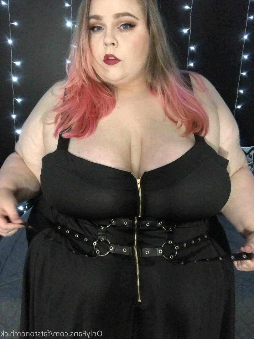 FatStonerChick(VIP🔥) [ fatstonerchick ] Onlyfans leaked photo 3535651 on Hotleaks.tv
