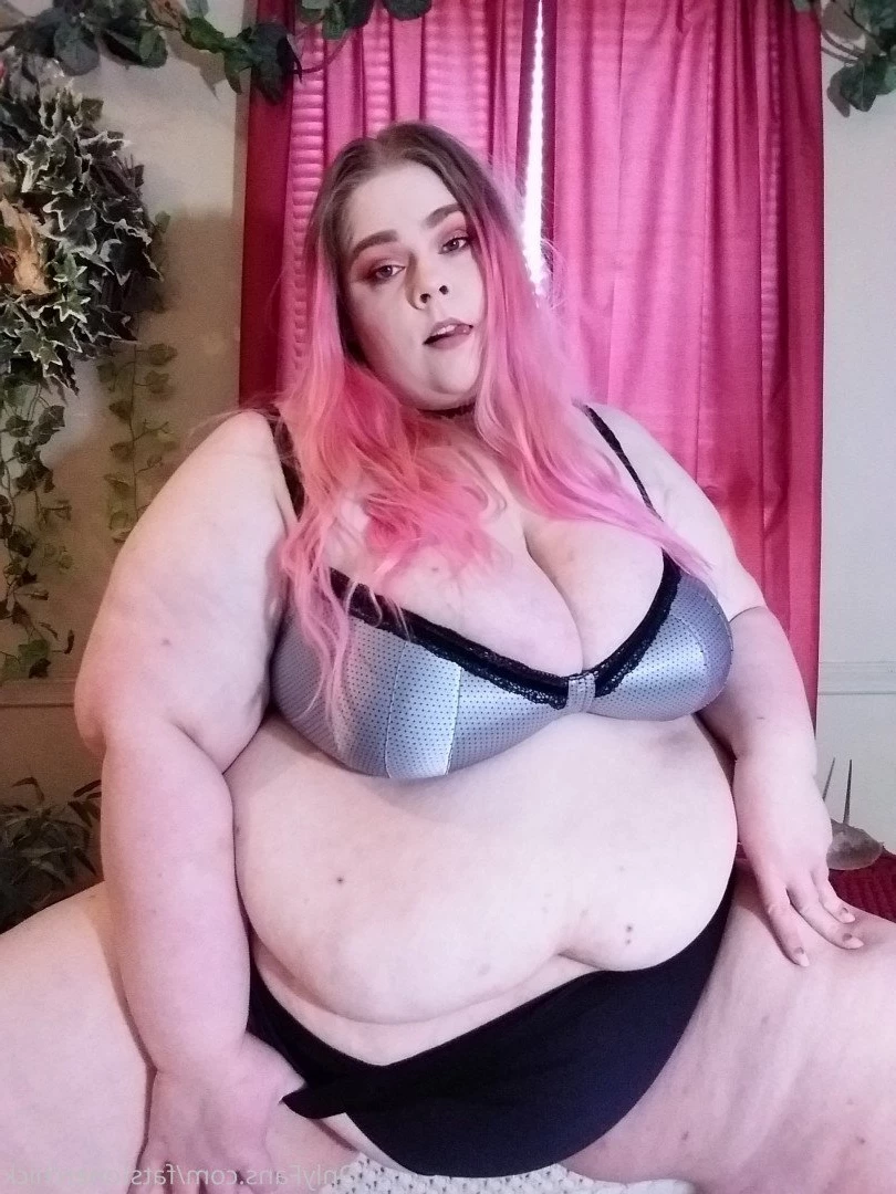 FatStonerChick(VIP🔥) [ fatstonerchick ] Onlyfans leaked photo 3537646 on Hotleaks.tv