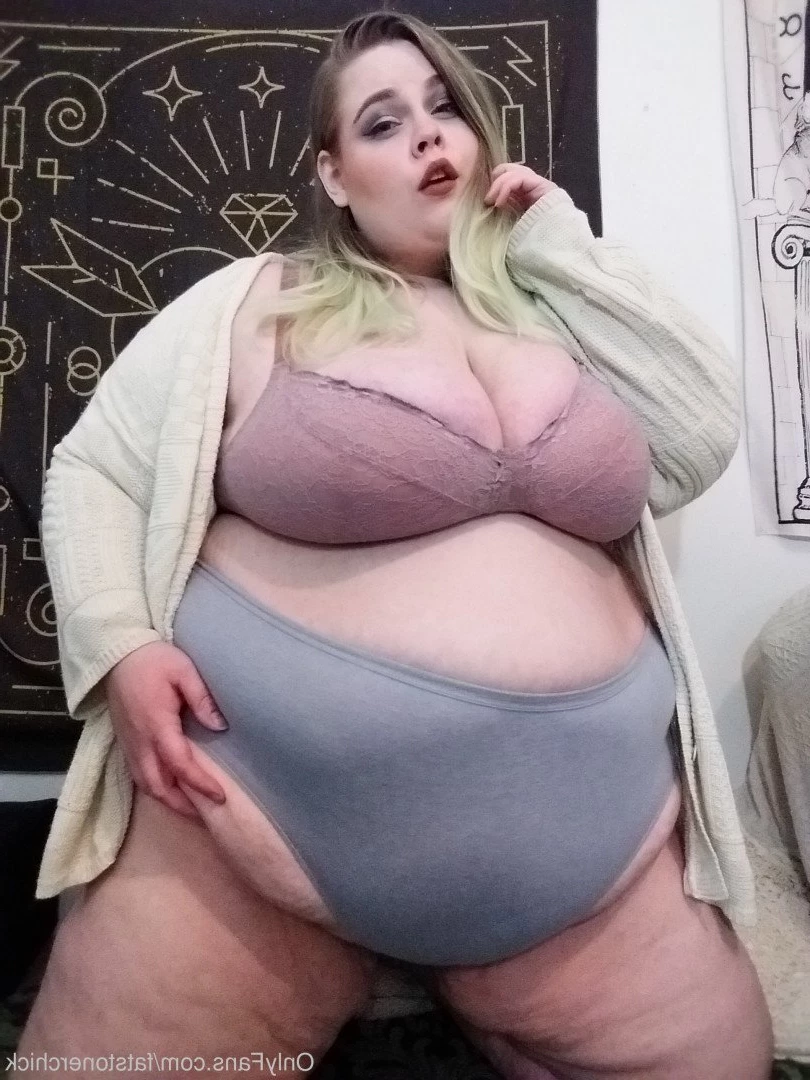 FatStonerChick(VIP🔥) [ fatstonerchick ] Onlyfans leaked photo 3538014 on Hotleaks.tv