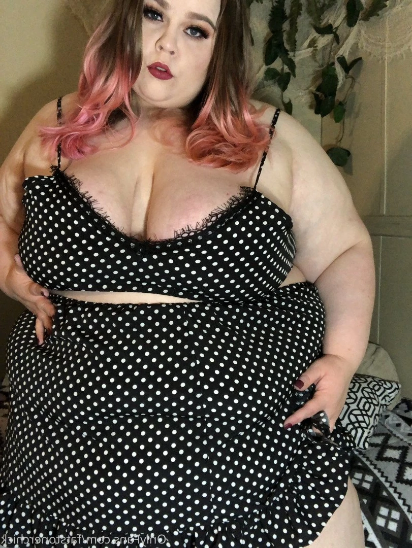 FatStonerChick(VIP🔥) [ fatstonerchick ] Onlyfans leaked photo 3539163 on Hotleaks.tv