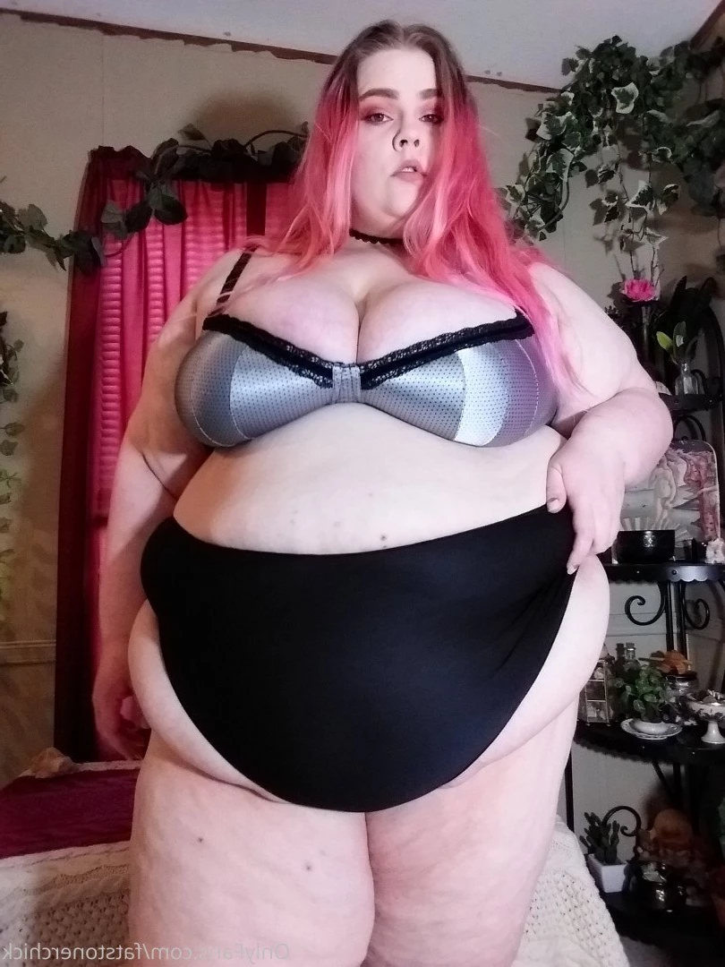 FatStonerChick(VIP🔥) [ fatstonerchick ] Onlyfans leaked photo 3539441 on Hotleaks.tv