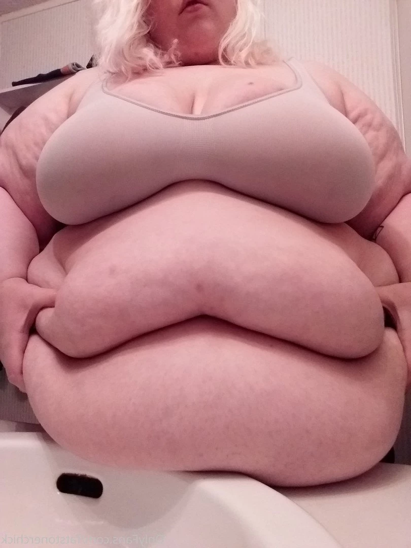FatStonerChick(VIP🔥) [ fatstonerchick ] Onlyfans leaked photo 3539734 on Hotleaks.tv