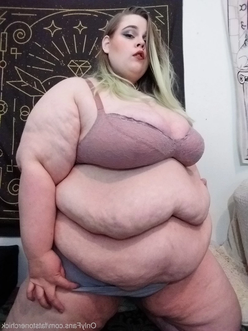 FatStonerChick(VIP🔥) [ fatstonerchick ] Onlyfans leaked photo 3539799 on Hotleaks.tv