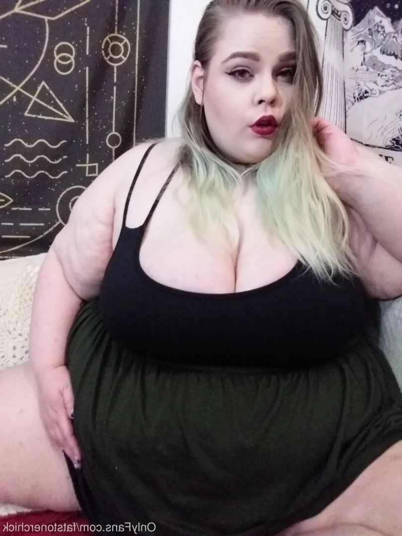 FatStonerChick(VIP🔥) [ fatstonerchick ] Onlyfans leaked photo 3540043 on Hotleaks.tv