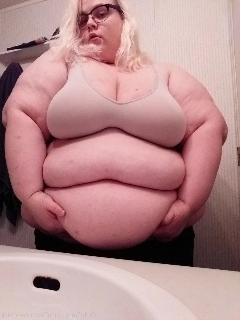 FatStonerChick(VIP🔥) [ fatstonerchick ] Onlyfans leaked photo 3540440 on Hotleaks.tv