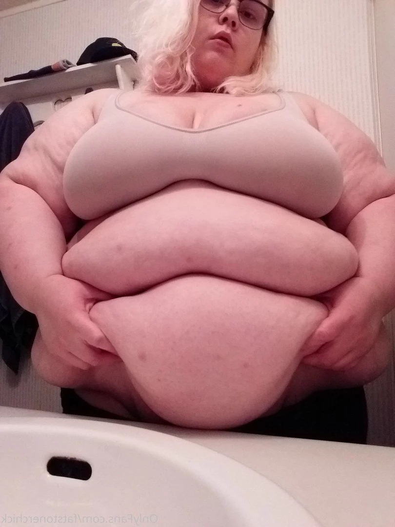 FatStonerChick(VIP🔥) [ fatstonerchick ] Onlyfans leaked photo 3540475 on Hotleaks.tv