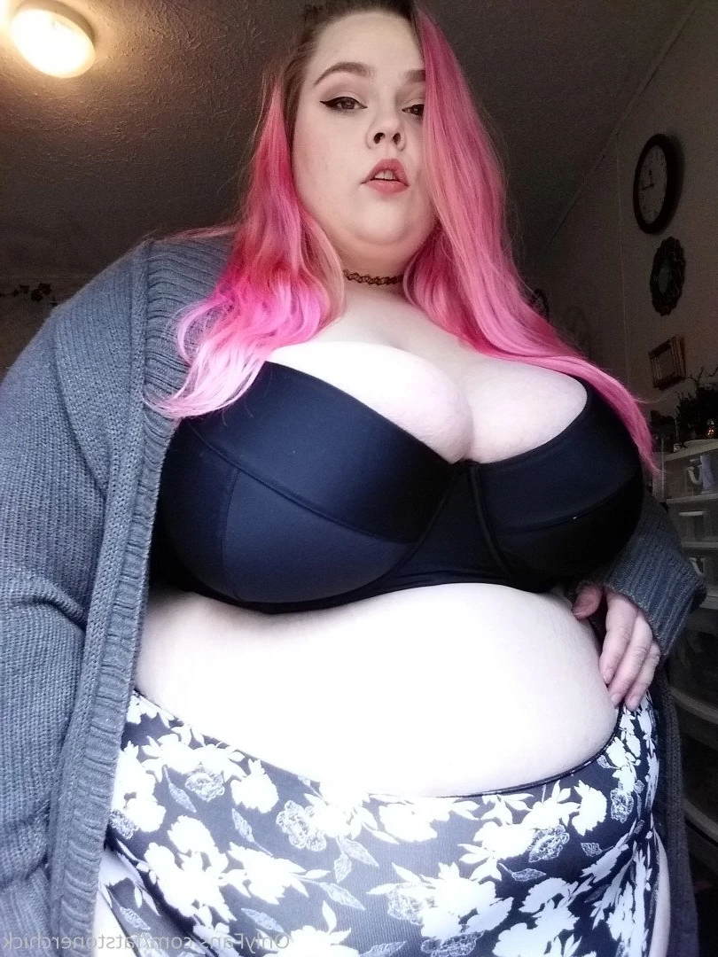 FatStonerChick(VIP🔥) [ fatstonerchick ] Onlyfans leaked photo 3541133 on Hotleaks.tv