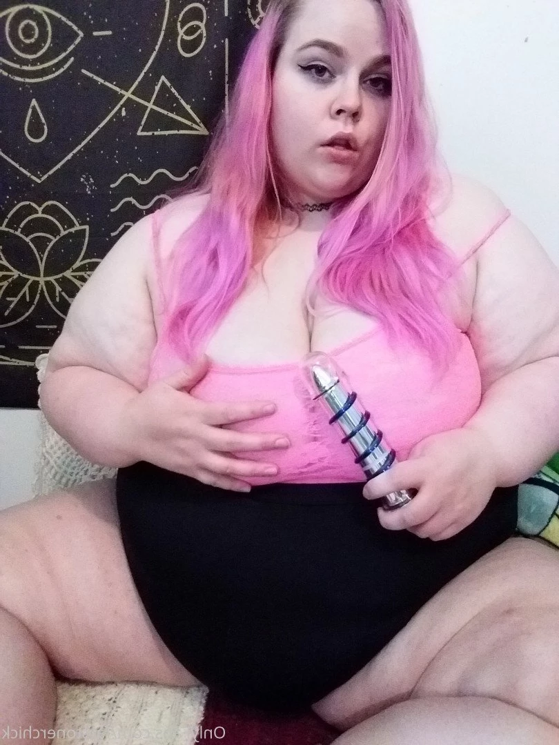 FatStonerChick(VIP🔥) [ fatstonerchick ] Onlyfans leaked photo 3541357 on Hotleaks.tv